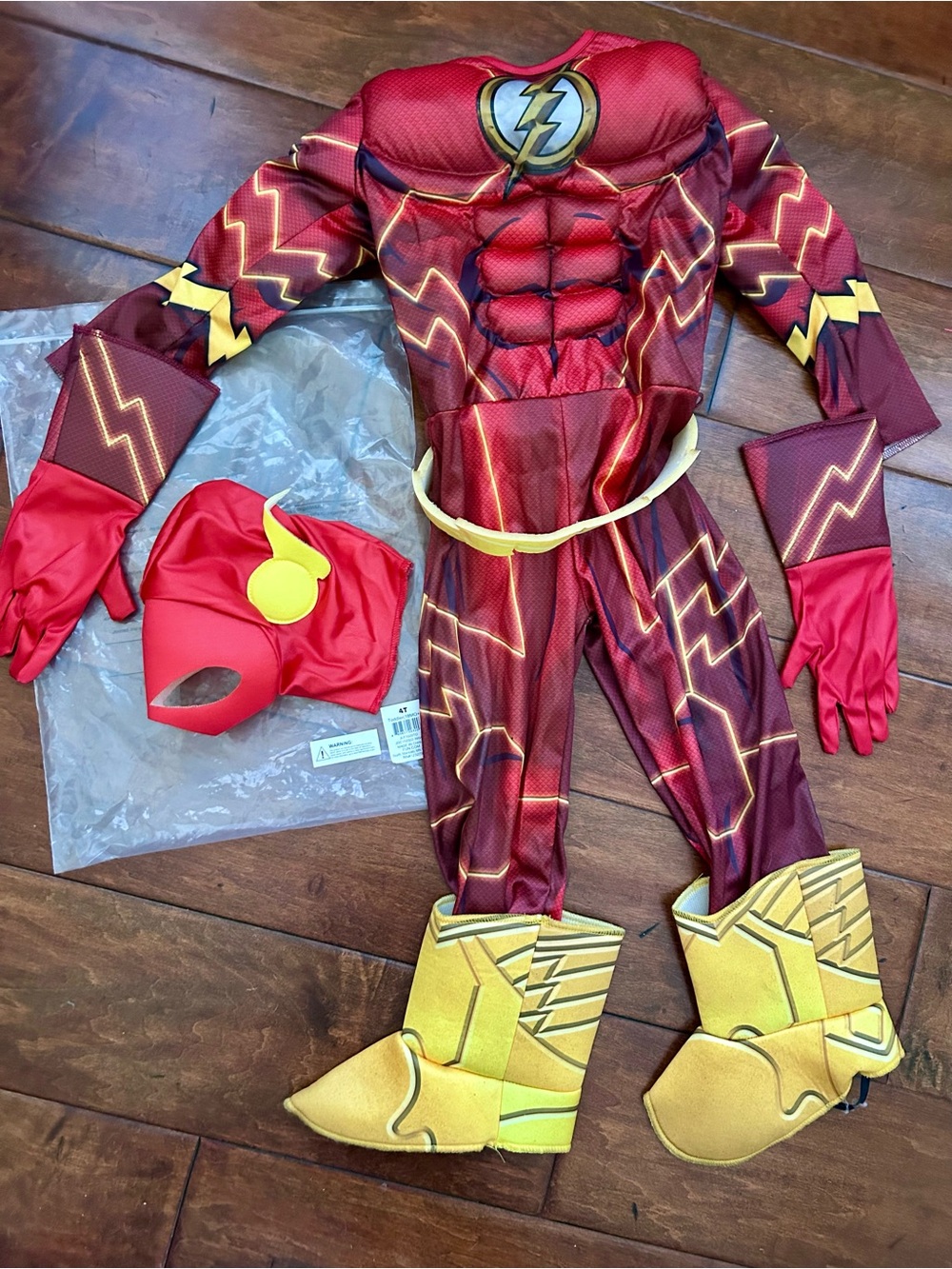 DC The Flash ⚡️4T costume with muscles!